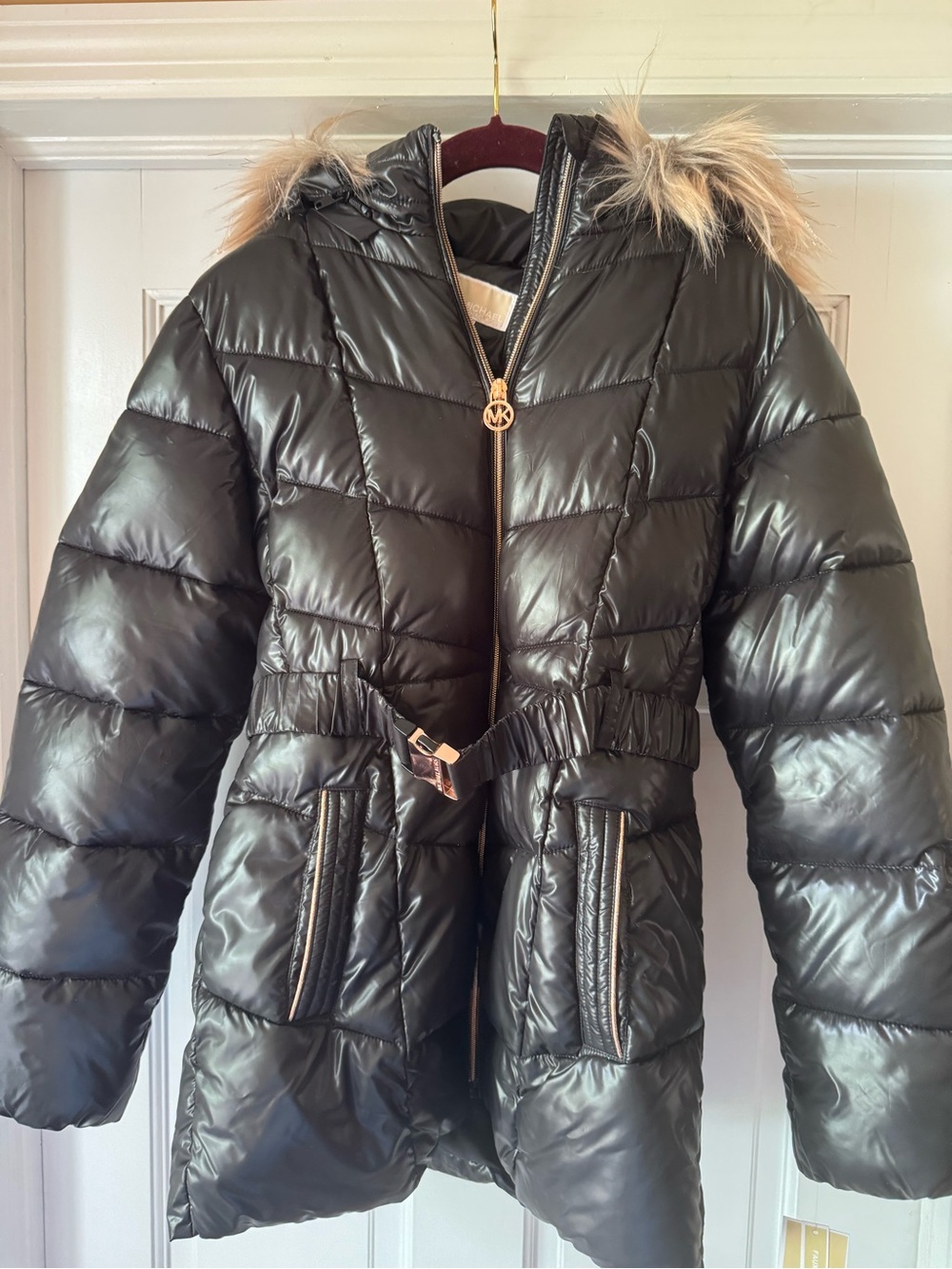 Beautiful New Michael Kors Black Quilted Hooded Puffer Coat with Faux-Fur Trim